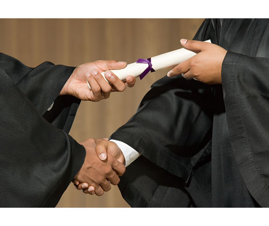 diploma stock 1 WSWrX9.tmp